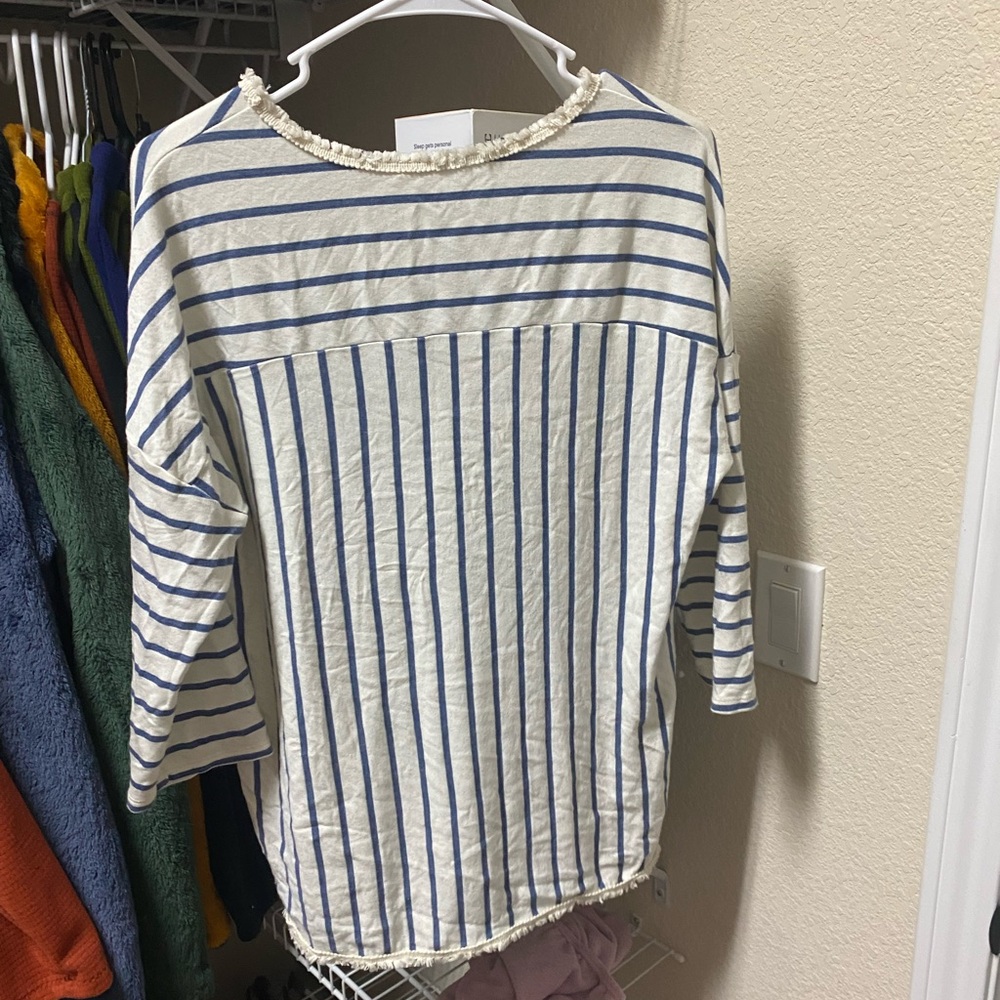 Stitch Fix Tee - Picture 3 of 3